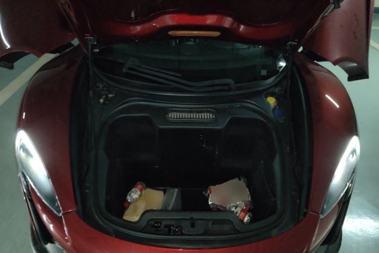 Used McLaren 625C 2015 3.8T Coupe Engine Bay