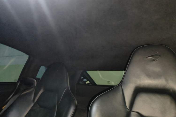 Used McLaren 625C 2015 3.8T Coupe Headliner