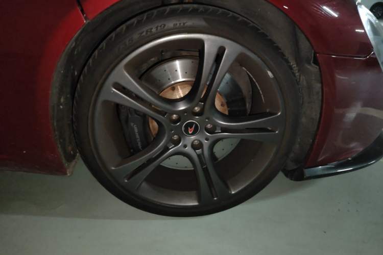 Used McLaren 625C 2015 3.8T Coupe Right Front Wheel Hub