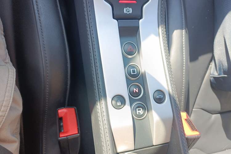 Used McLaren 625C 2015 3.8T Coupe Gear Lever