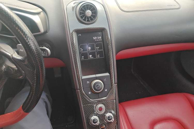 Used McLaren 650S 2014 3.8T Spider Audio And AC Panel