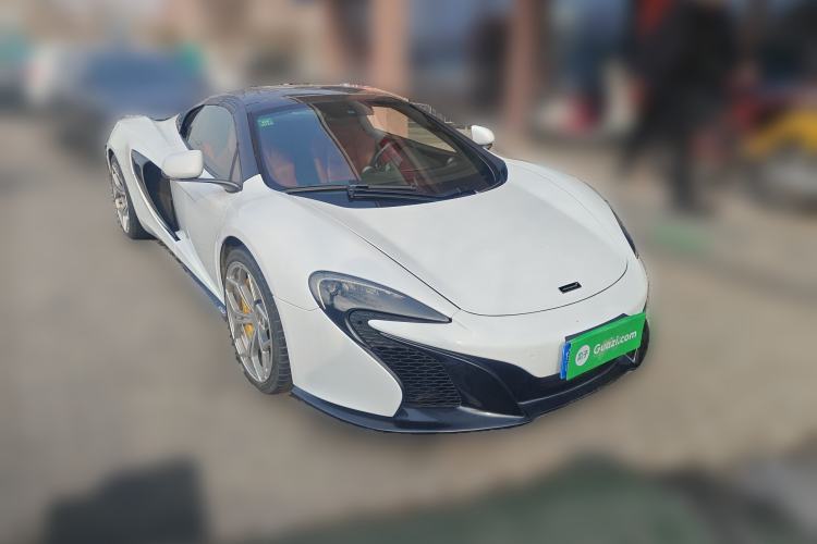 Used McLaren 650S 2014 3.8T Spider Front Right 45 Deg