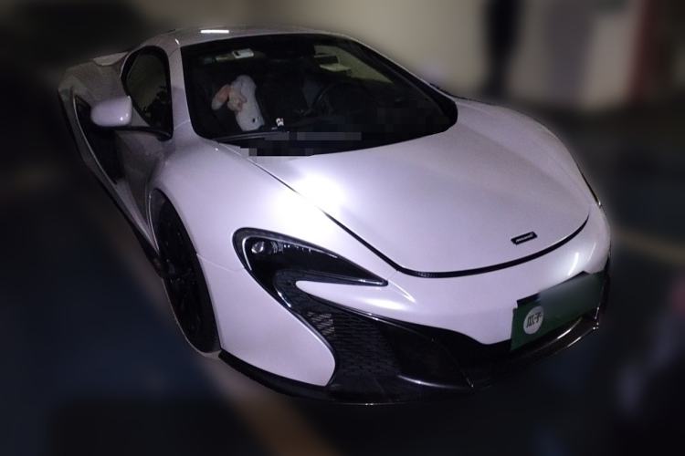 Used McLaren 650S 2014 3.8T Spider Front Right 45 Deg