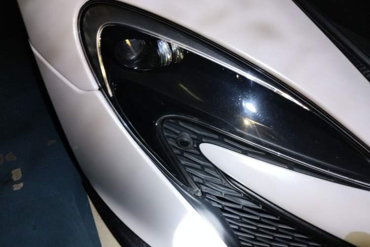 Used McLaren 650S 2014 3.8T Spider Right Front Headlight