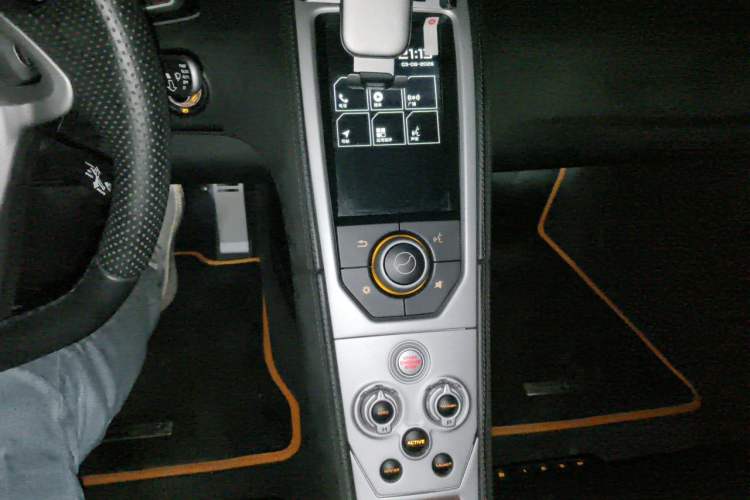 Used McLaren 650S 2014 3.8T Spider Audio And AC Panel