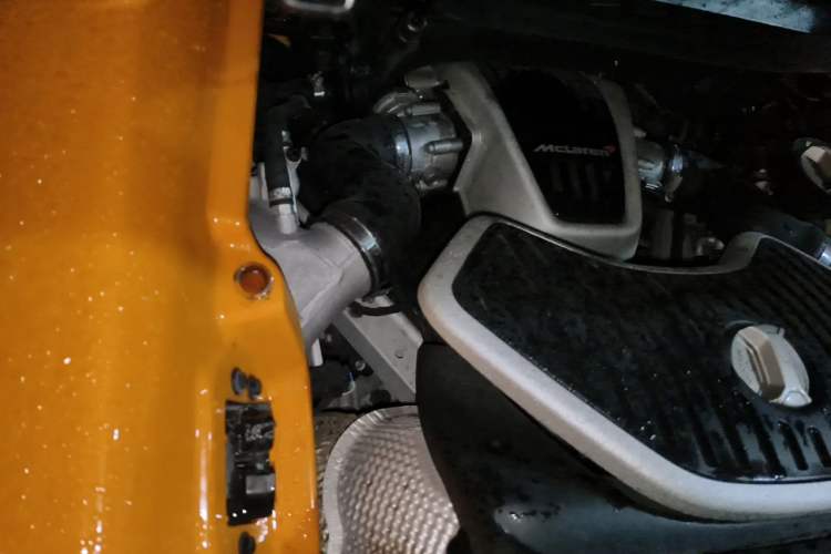 Used McLaren 650S 2014 3.8T Spider Engine Bay Right