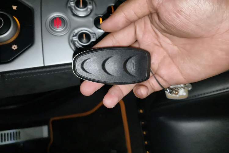 Used McLaren 650S 2014 3.8T Spider Vehicle Key