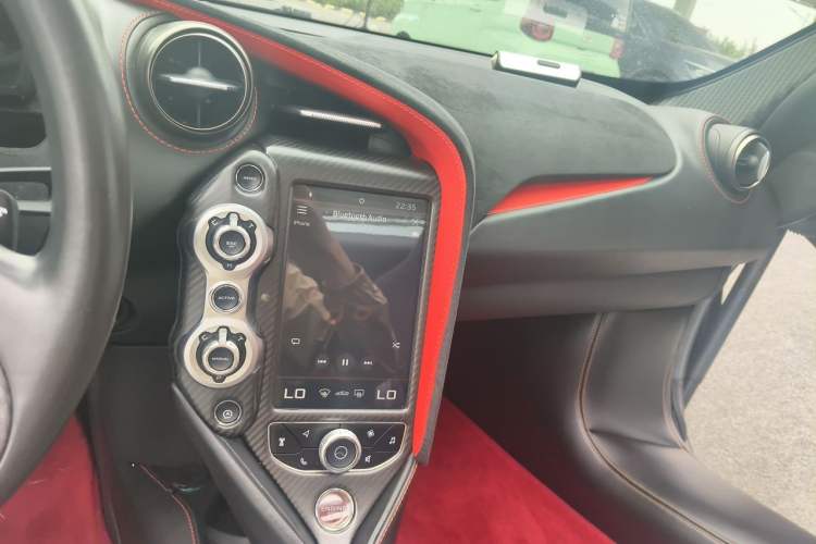 Used McLaren 720S 2019 4.0T Spider Audio And AC Panel