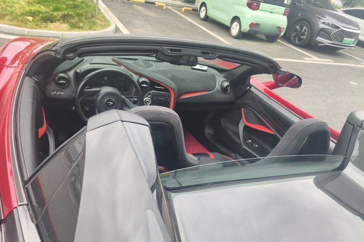 Used McLaren 720S 2019 4.0T Spider Headliner
