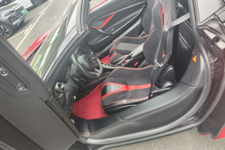 Used McLaren 720S 2019 4.0T Spider Left Front Seat