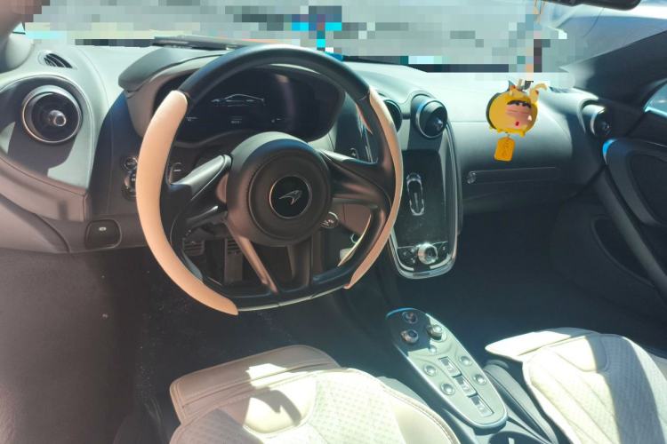Used McLaren GT 2019 4.0T Standard Edition Center Console