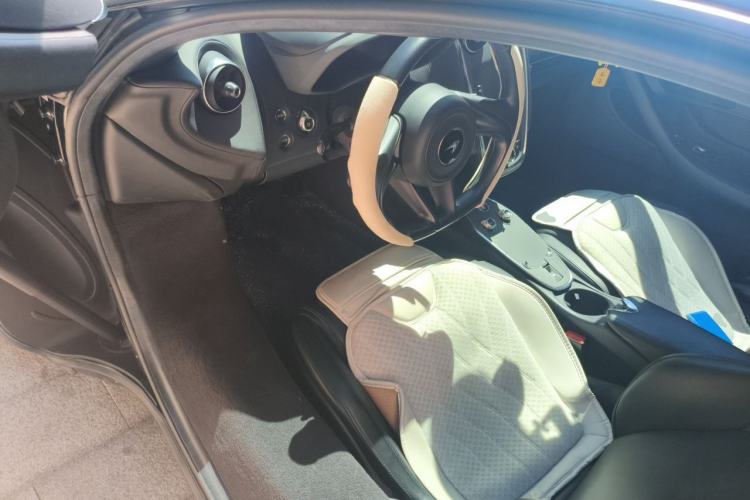Used McLaren GT 2019 4.0T Standard Edition Driver Seat