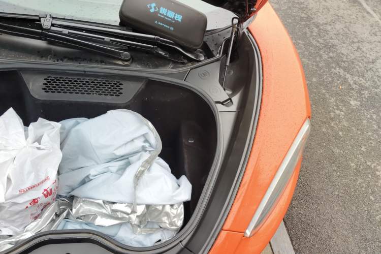 Used McLaren GT 2019 4.0T Standard Edition Engine Bay Left