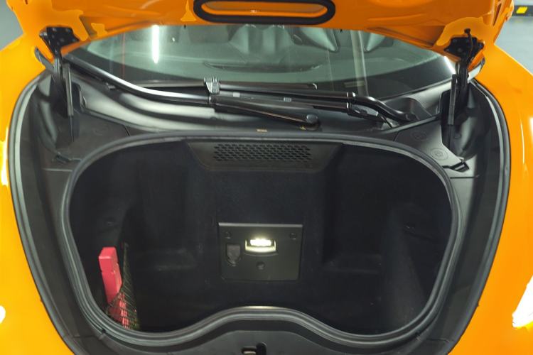 Used McLaren GT 2022 4.0T Standard Edition Engine Bay