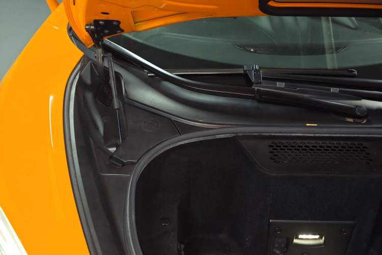 Used McLaren GT 2022 4.0T Standard Edition Engine Bay Right
