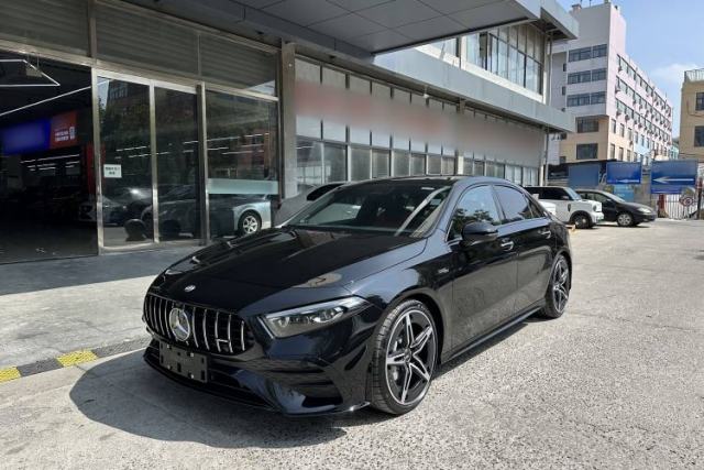 Używany Mercedes-Benz A AMG 2025-Year Restyled AMG A 35 L 4MATIC