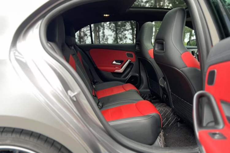 Used Mercedes-Benz A AMG 2020 Facelifted AMG A 35 4MATIC Interior 7
