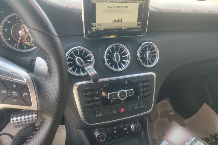 Used Mercedes-Benz A AMG 2014 AMG A 45 4MATIC Center Console