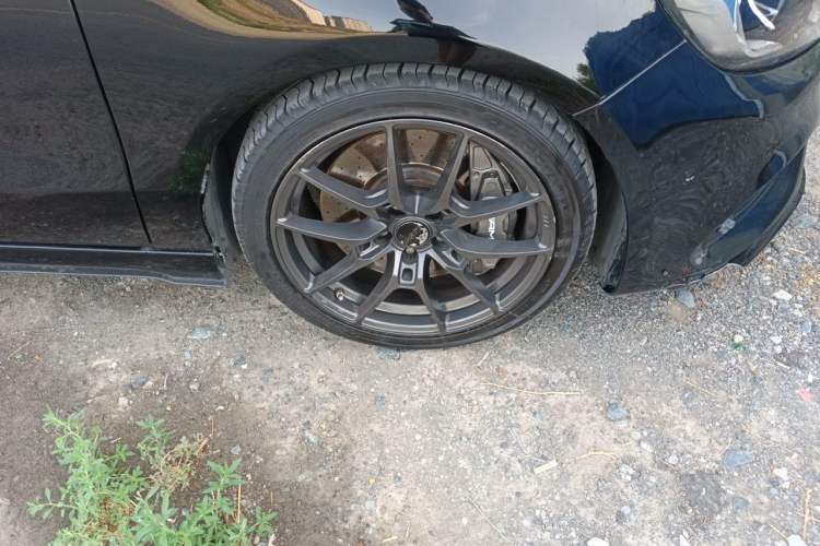 Used Mercedes-Benz A AMG 2014 AMG A 45 4MATIC Right Front Wheel Hub