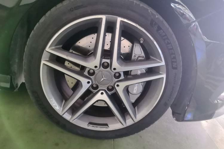 Used Mercedes-Benz A AMG 2014 AMG A 45 4MATIC Right Front Wheel Hub