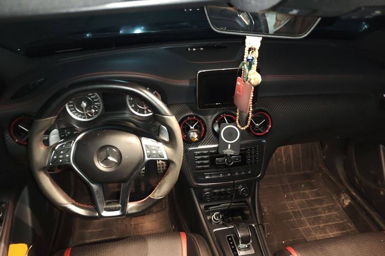 Used Mercedes-Benz A AMG 2014 AMG A 45 4MATIC Center Console