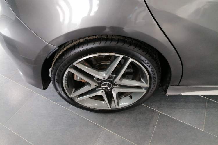 Used Mercedes-Benz A AMG 2014 AMG A 45 4MATIC Exterior 5