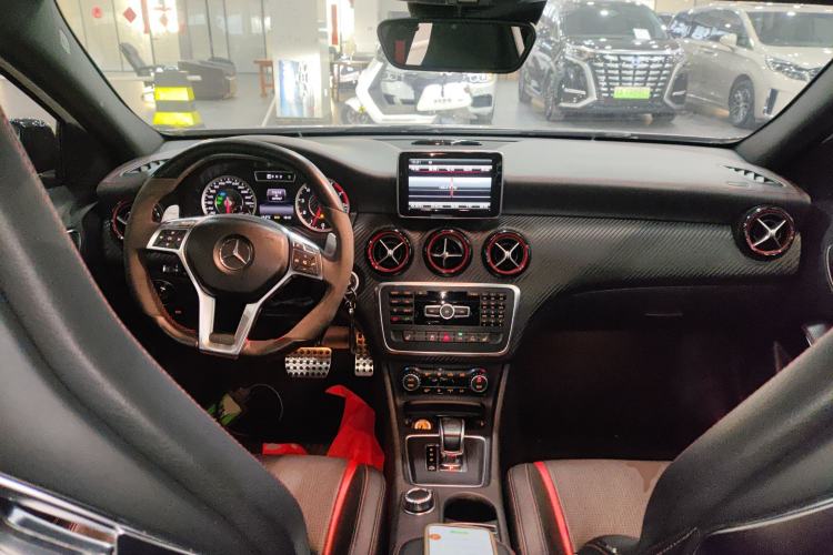 Used Mercedes-Benz A AMG 2014 AMG A 45 4MATIC Center Console