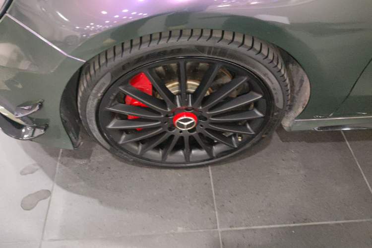 Used Mercedes-Benz A AMG 2014 AMG A 45 4MATIC Left Front Wheel Hub