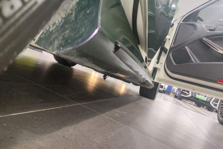 Used Mercedes-Benz A AMG 2014 AMG A 45 4MATIC Right Side Sill