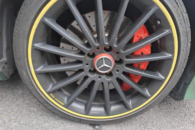 Used Mercedes-Benz A AMG 2014 AMG A 45 4MATIC Right Front Wheel Hub
