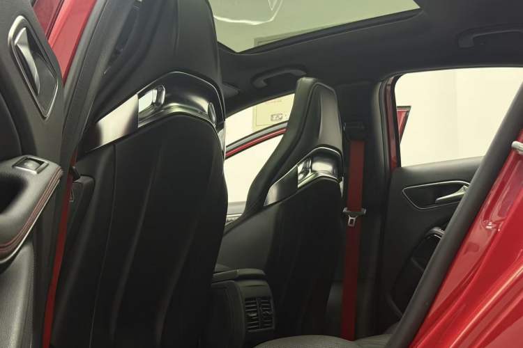 Used Mercedes-Benz A AMG 2014 AMG A 45 4MATIC Interior 10