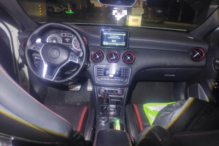 Used Mercedes-Benz A AMG 2014 AMG A 45 4MATIC Center Console