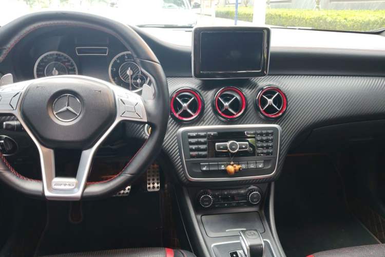 Used Mercedes-Benz A AMG 2014 AMG A 45 4MATIC Center Console