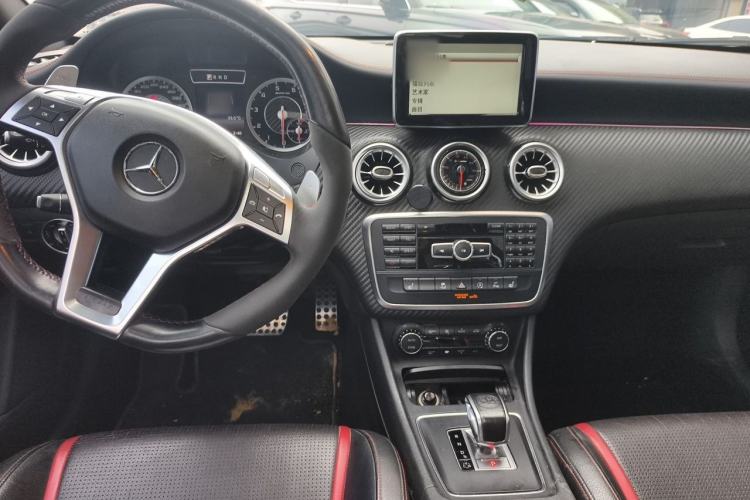 Used Mercedes-Benz A AMG 2014 AMG A 45 4MATIC Center Console