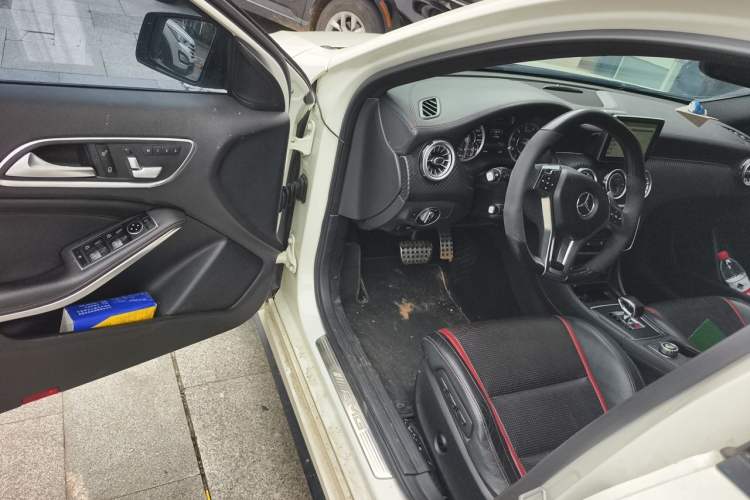 Used Mercedes-Benz A AMG 2014 AMG A 45 4MATIC Driver Seat