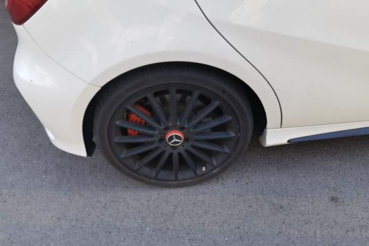 Used Mercedes-Benz A AMG 2014 AMG A 45 4MATIC Exterior 5