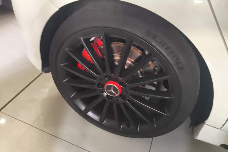 Used Mercedes-Benz A AMG 2014 AMG A 45 4MATIC Exterior 8