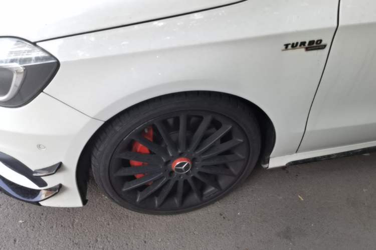 Used Mercedes-Benz A AMG 2014 AMG A 45 4MATIC Left Front Wheel Hub