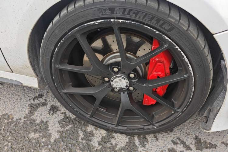 Used Mercedes-Benz A AMG 2014 AMG A 45 4MATIC Right Front Wheel Hub