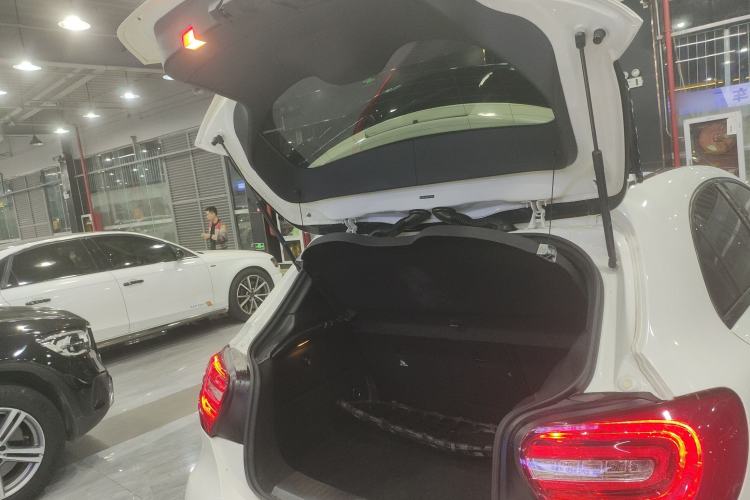 Used Mercedes-Benz A AMG 2014 AMG A 45 4MATIC Trunk
