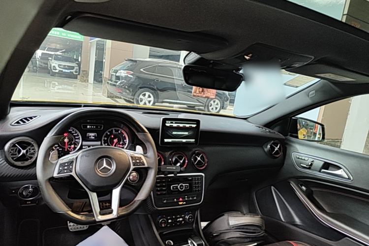 Used Mercedes-Benz A AMG 2014 AMG A 45 4MATIC Center Console