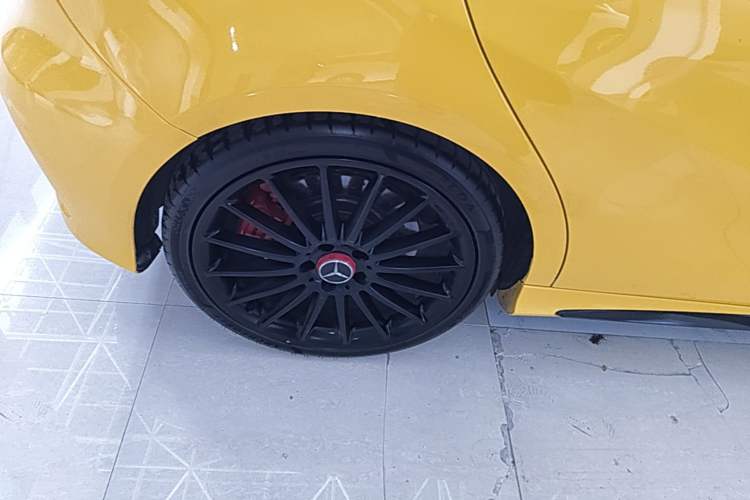Used Mercedes-Benz A AMG 2014 AMG A 45 4MATIC Right Rear Wheel Hub