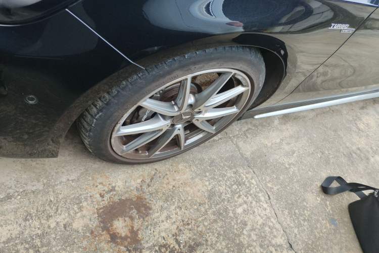 Used Mercedes-Benz A AMG 2016 AMG A 45 4MATIC Left Front Wheel Hub
