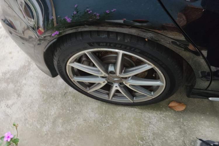 Used Mercedes-Benz A AMG 2016 AMG A 45 4MATIC Right Rear Wheel Hub