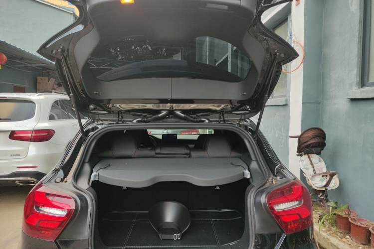Used Mercedes-Benz A AMG 2016 AMG A 45 4MATIC Trunk