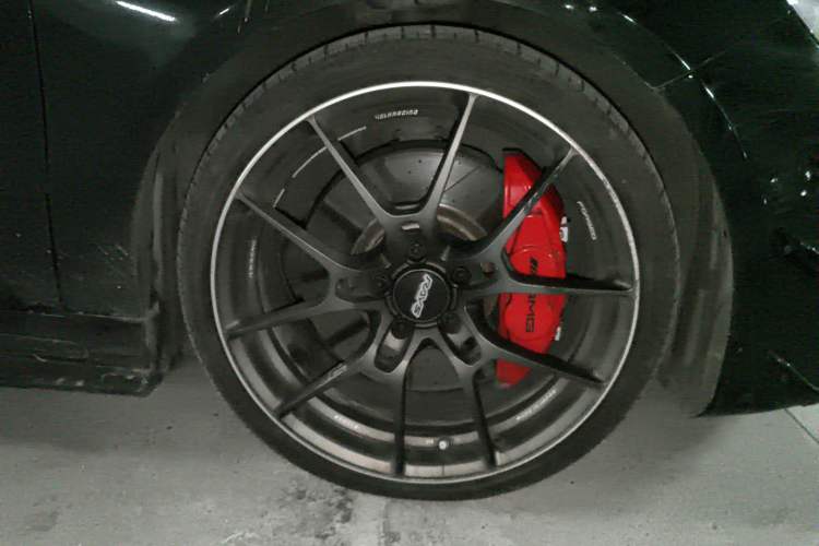 Used Mercedes-Benz A AMG 2016 AMG A 45 4MATIC Championship Edition Right Front Wheel Hub