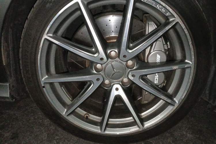 Used Mercedes-Benz A AMG 2016 AMG A 45 4MATIC Right Front Wheel Hub