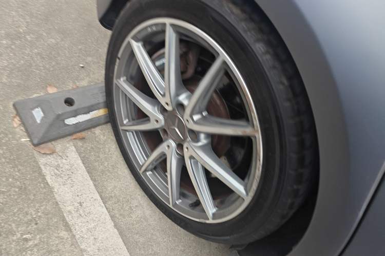Used Mercedes-Benz A AMG 2016 AMG A 45 4MATIC Right Rear Wheel Hub