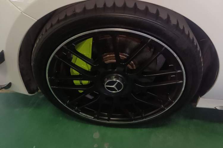 Used Mercedes-Benz A AMG 2016 AMG A 45 4MATIC Left Front Wheel Hub