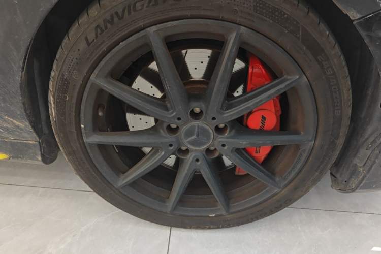 Used Mercedes-Benz A AMG 2017 Facelifted AMG A 45 4MATIC Right Front Wheel Hub